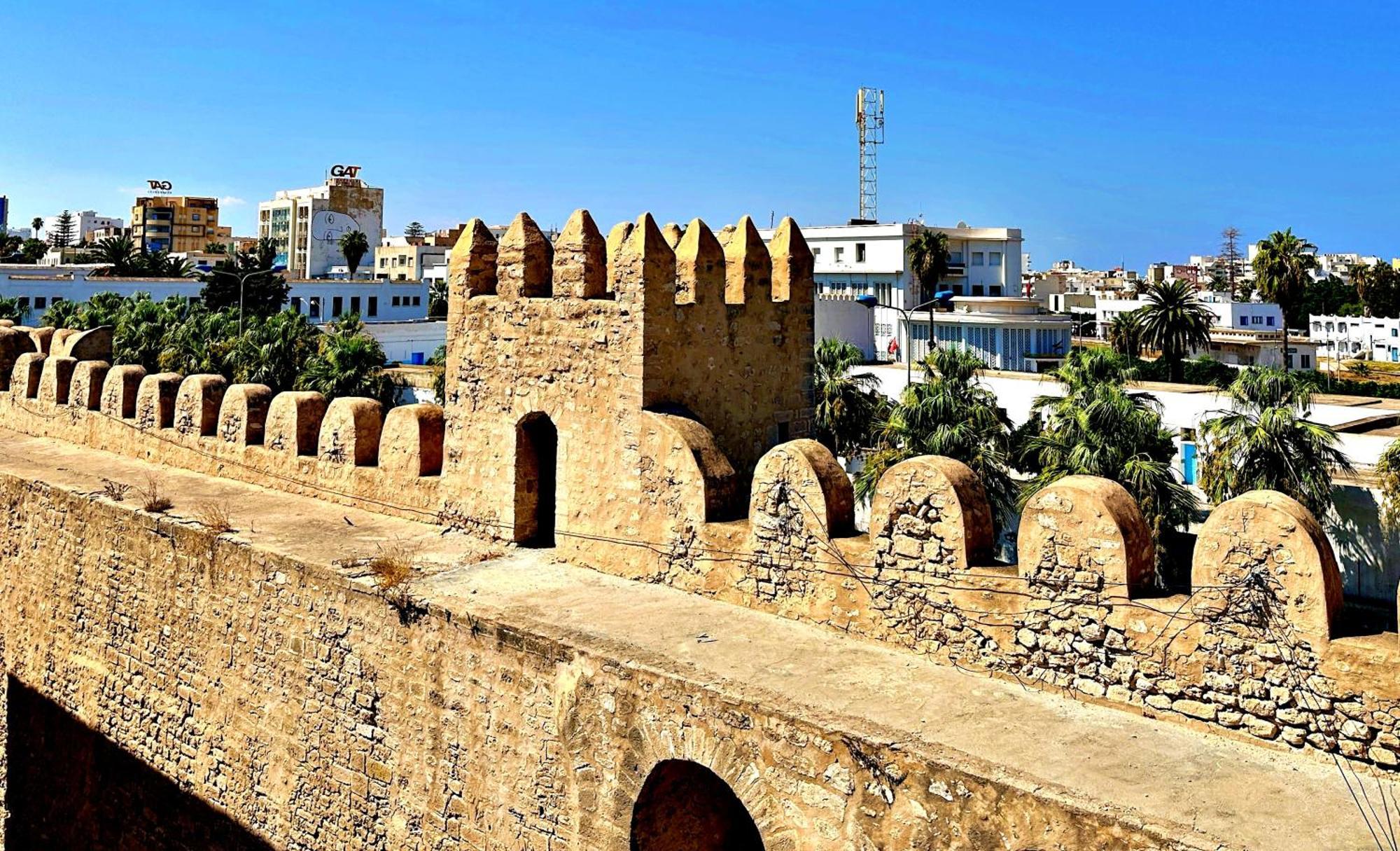 Hotel Paris Sousse Luaran gambar