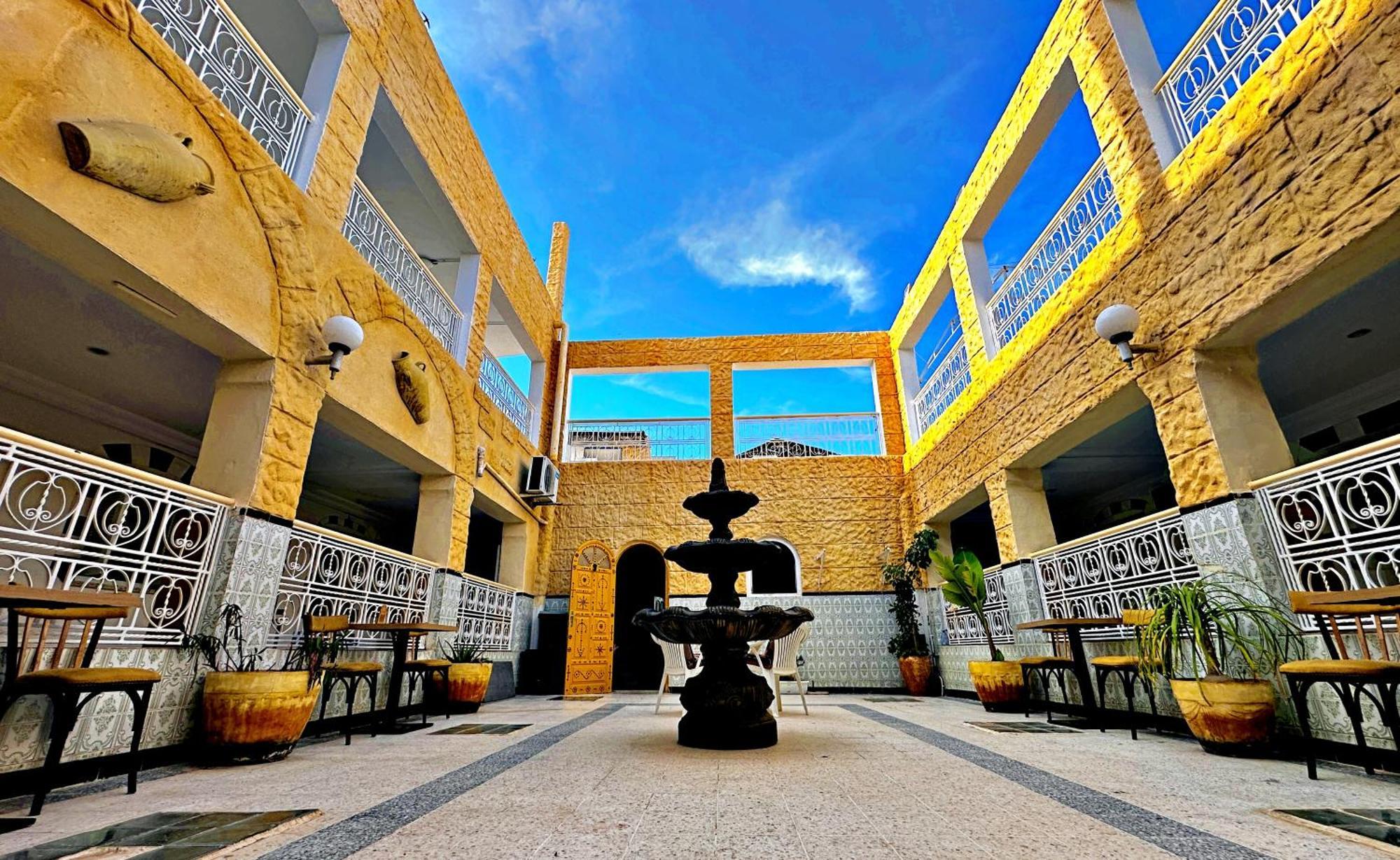 Hotel Paris Sousse Luaran gambar