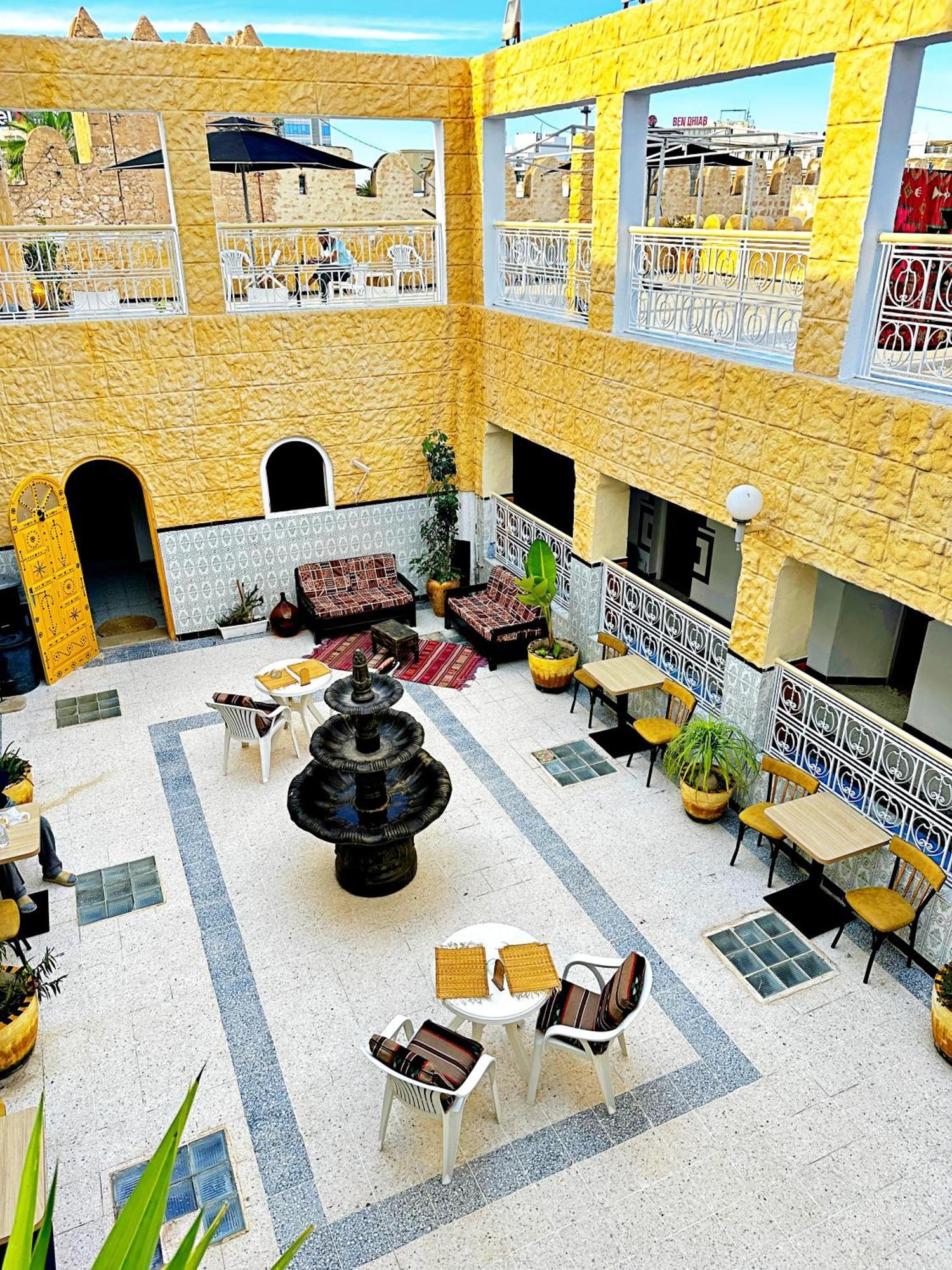 Hotel Paris Sousse Luaran gambar